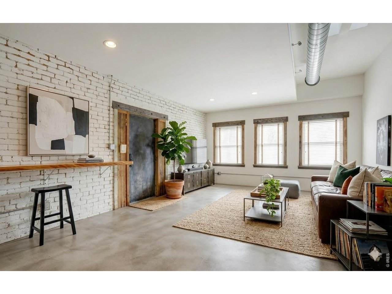 117 Elati St - Photo 1
