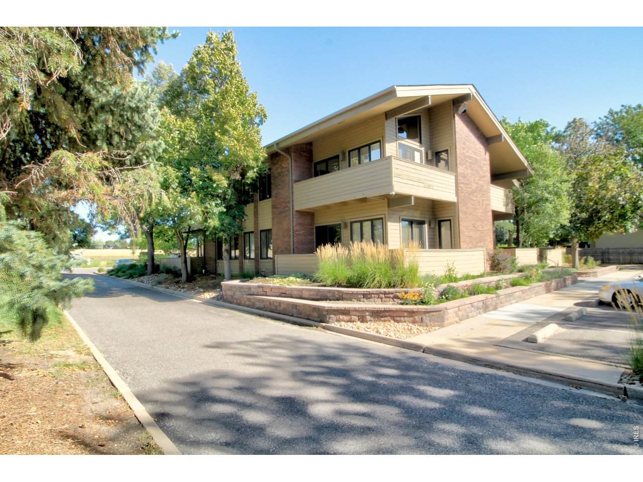 7490 Clubhouse Rd - Photo 1