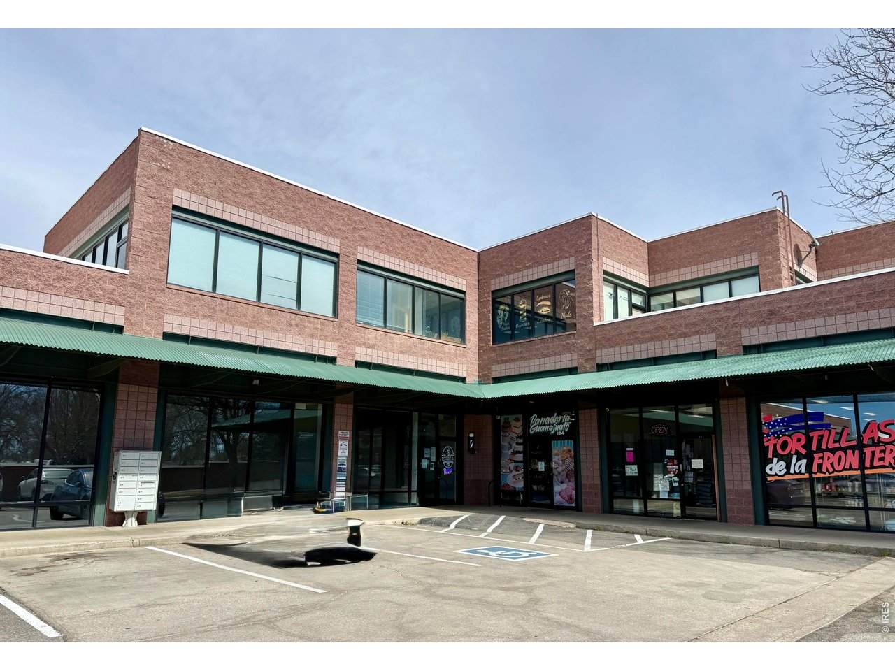 1630 Main St - Photo 1