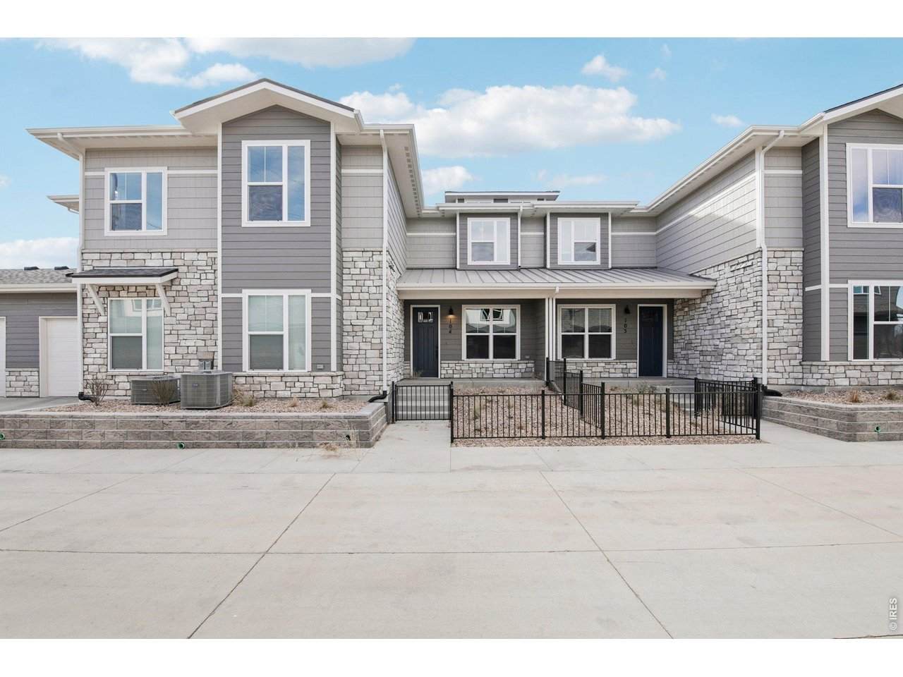 410 High Point Dr - Photo 1