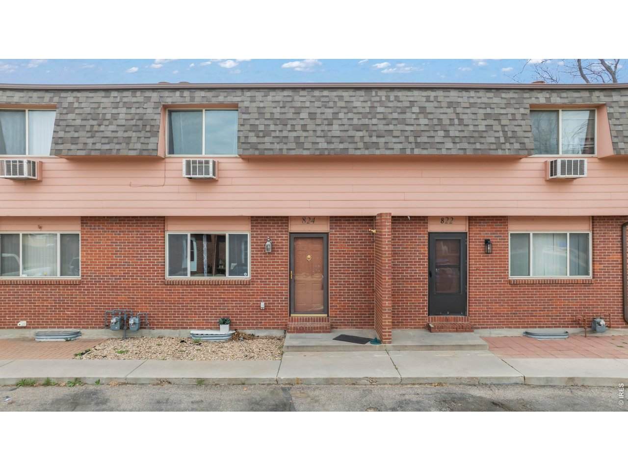 824 37th Ave Ct - Photo 1