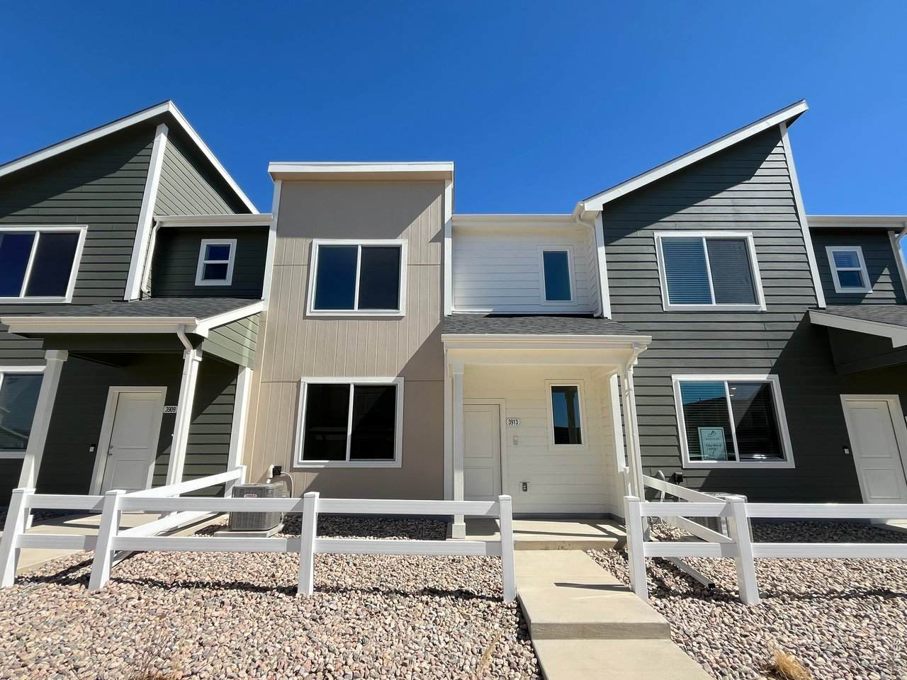 3913 Net St - Photo 1