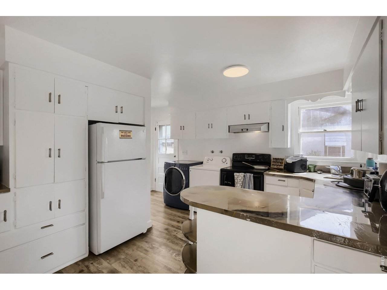 https://bt-photos.global.ssl.fastly.net/ires/orig_boomver_1_1056288-2.jpg