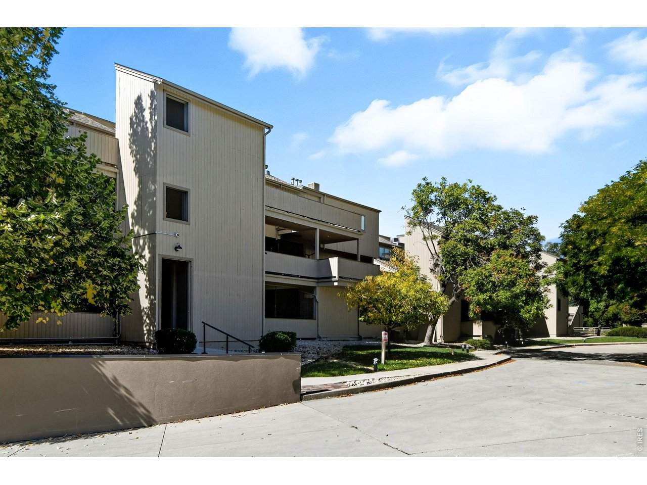 2938 Kalmia Ave - Photo 1