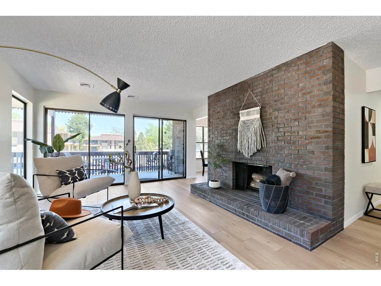 500 Manhattan Dr - Photo 1