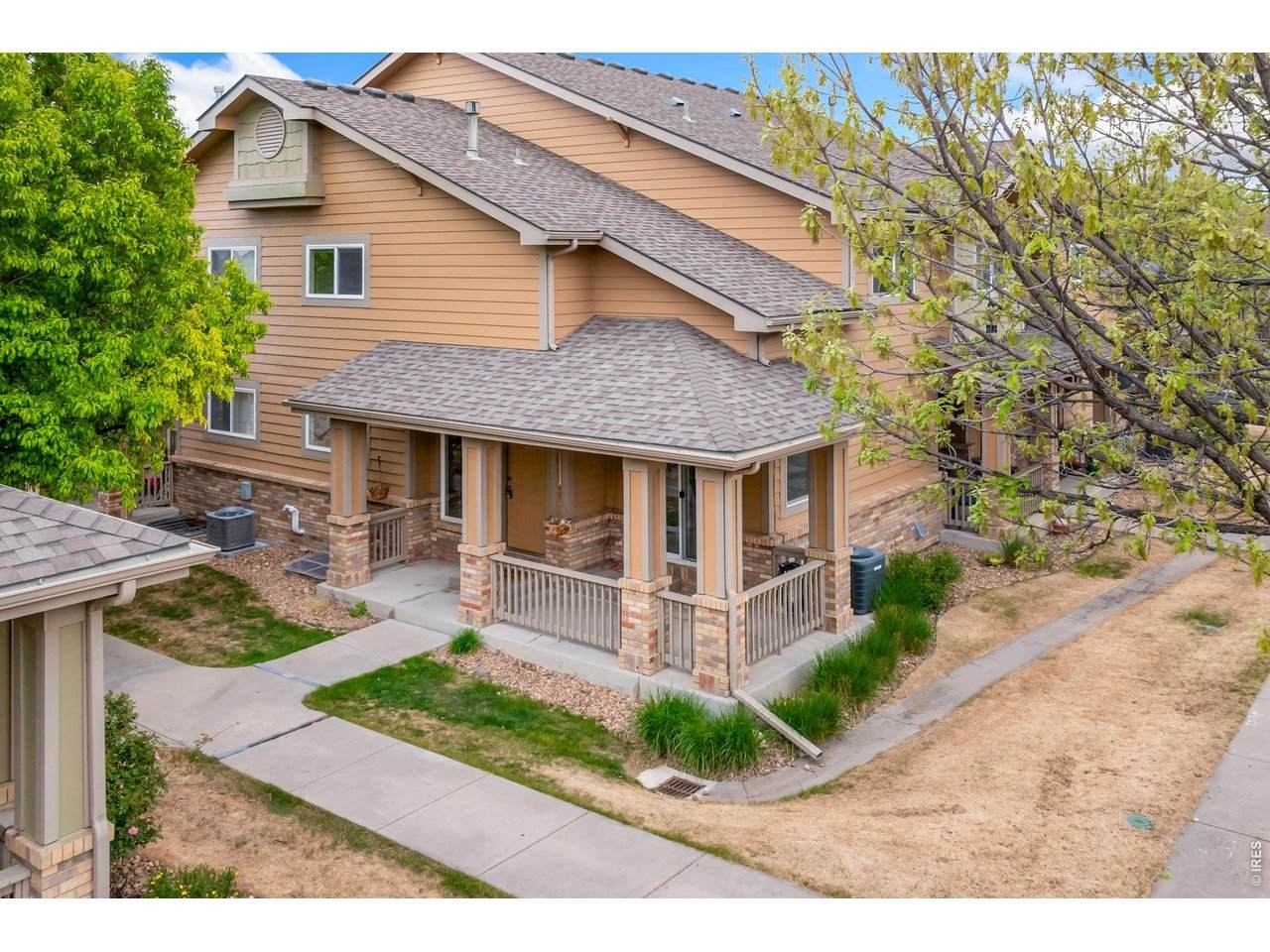2702 Rigden Pkwy - Photo 1
