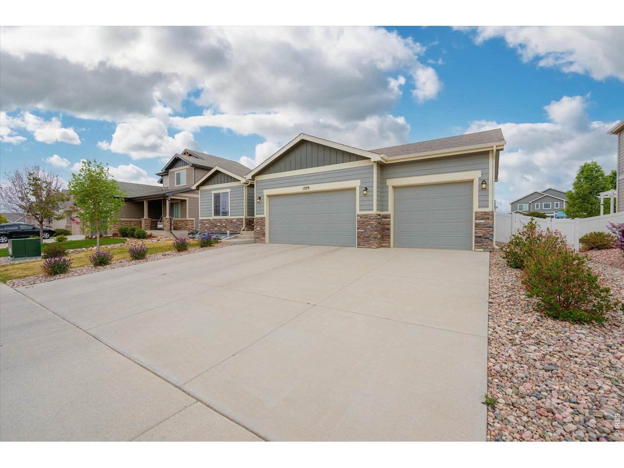 1379 Cimarron Cir - Photo 1
