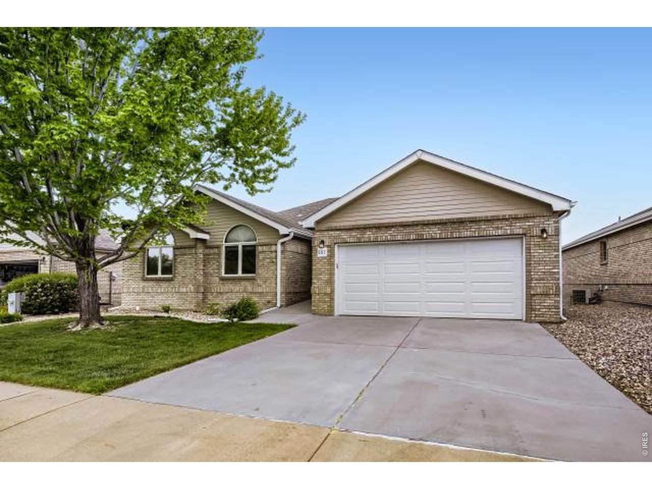 557 Trailwood Cir - Photo 1