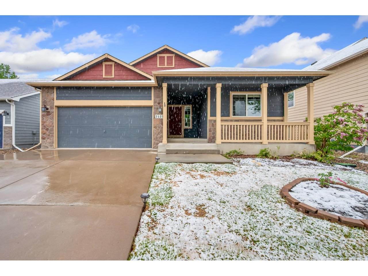 2525 Lynnhaven Ln - Photo 1