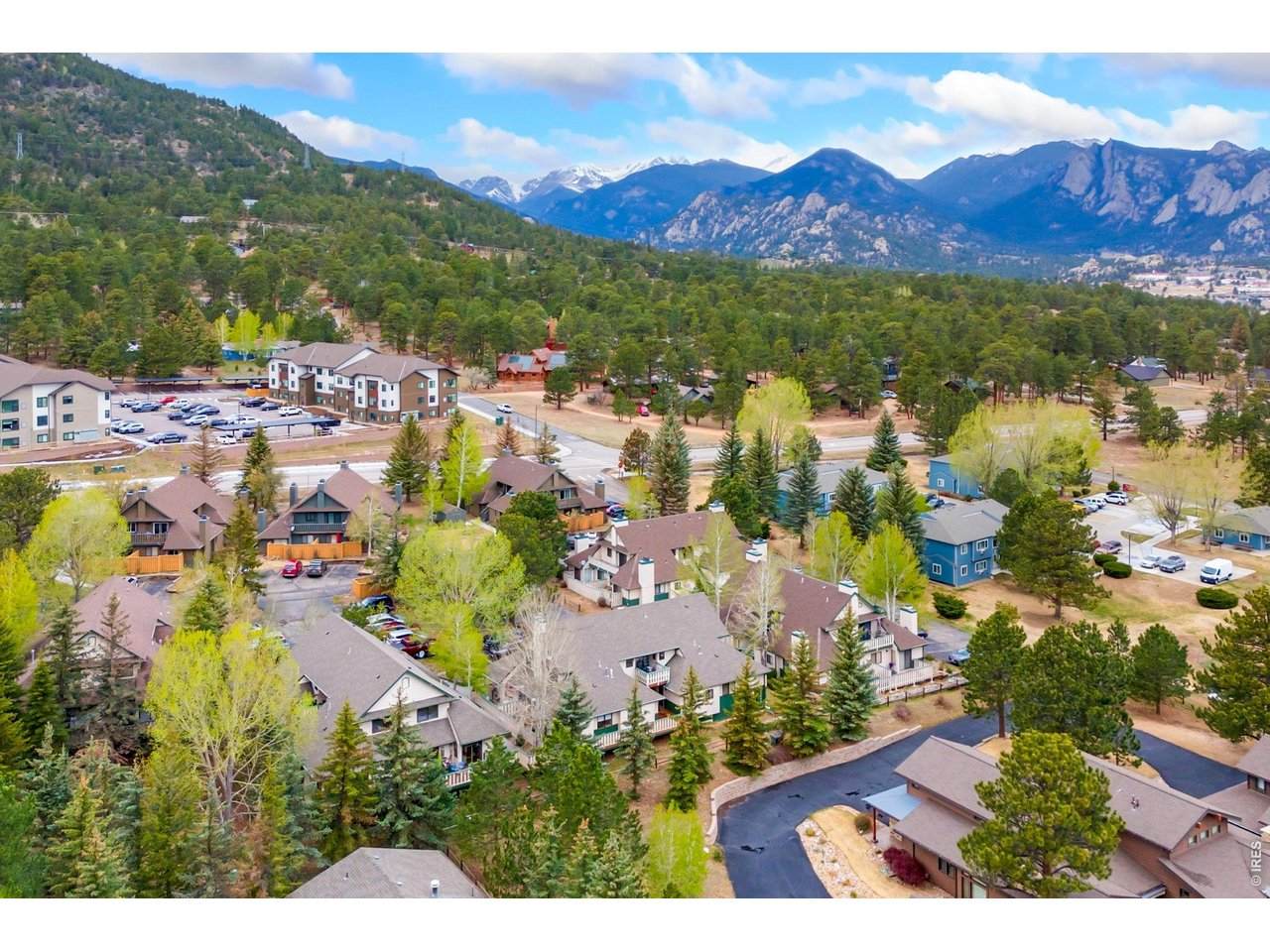 1010 Saint Vrain Ave - Photo 1