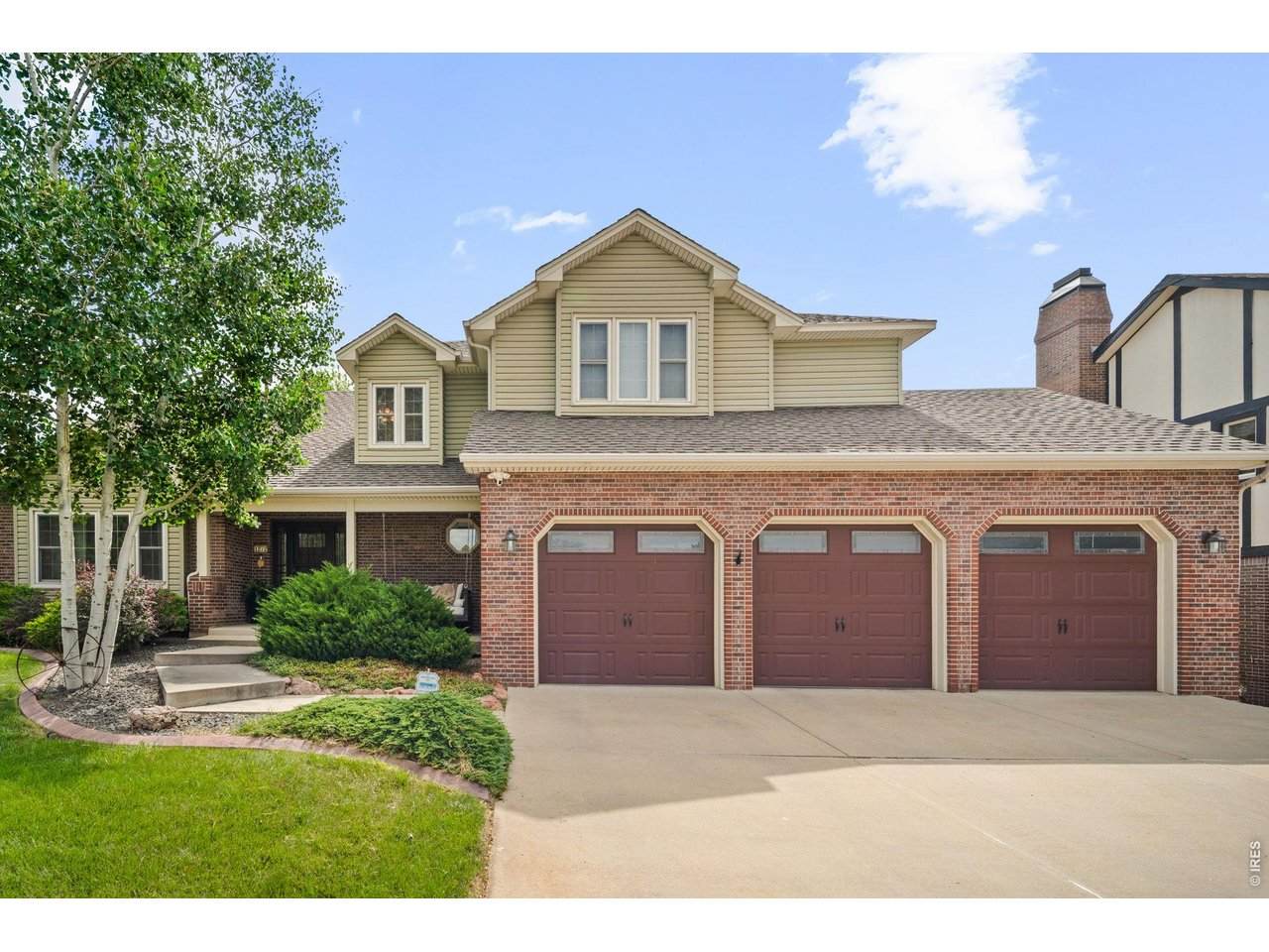 1272 Clubhouse Dr - Photo 1