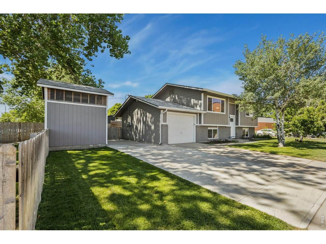 300 Harriet Ave - Photo 1