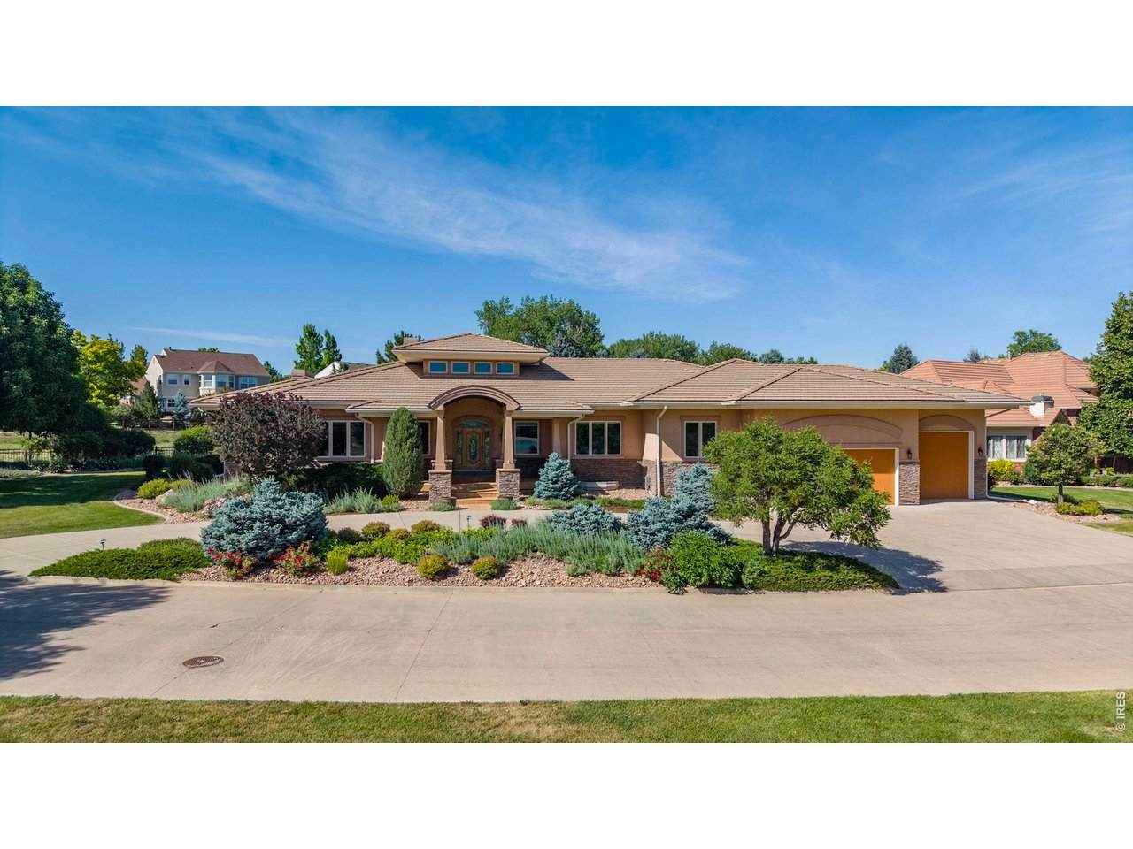 905 14th Way - Photo 1