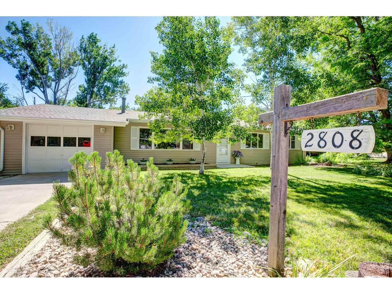 2808 Gardner Pl - Photo 1