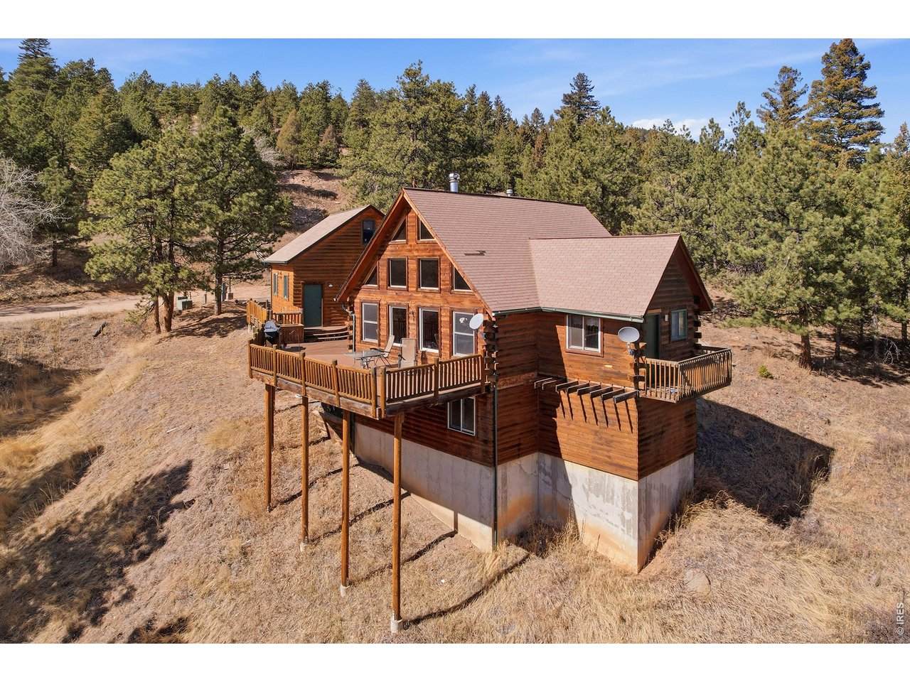 750 Cougar Dr - Photo 1
