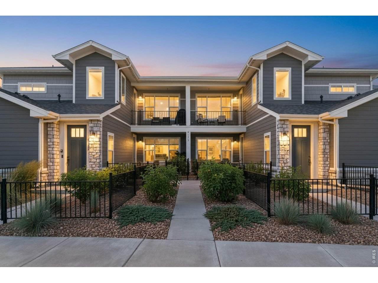 4173 Park Dr - Photo 1