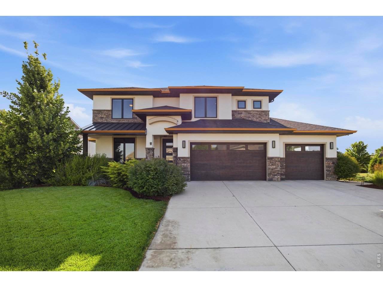 938 Signal Ct - Photo 1