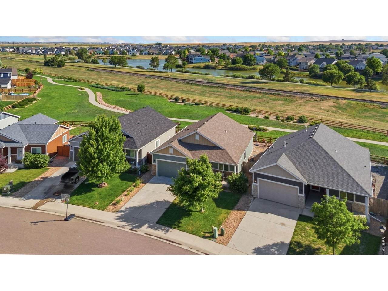 1763 Sunset Cir - Photo 1