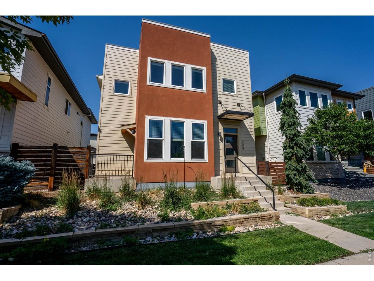 408 Cajetan St - Photo 1