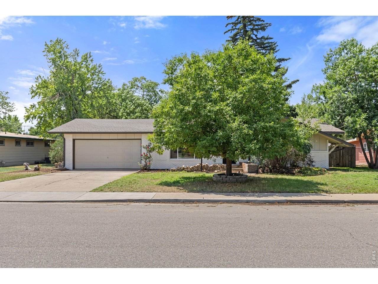2807 Lakecrest Pl - Photo 1