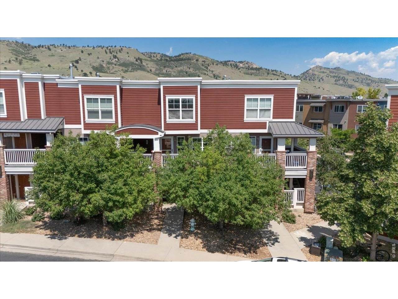 801 Chinle Ave - Photo 1