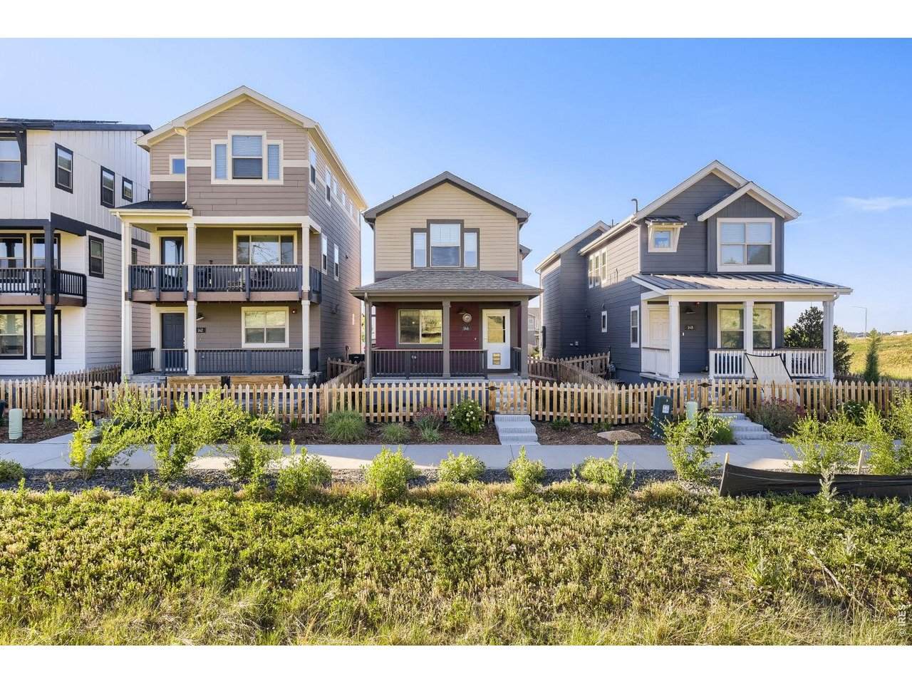 146 Mesa Way - Photo 1