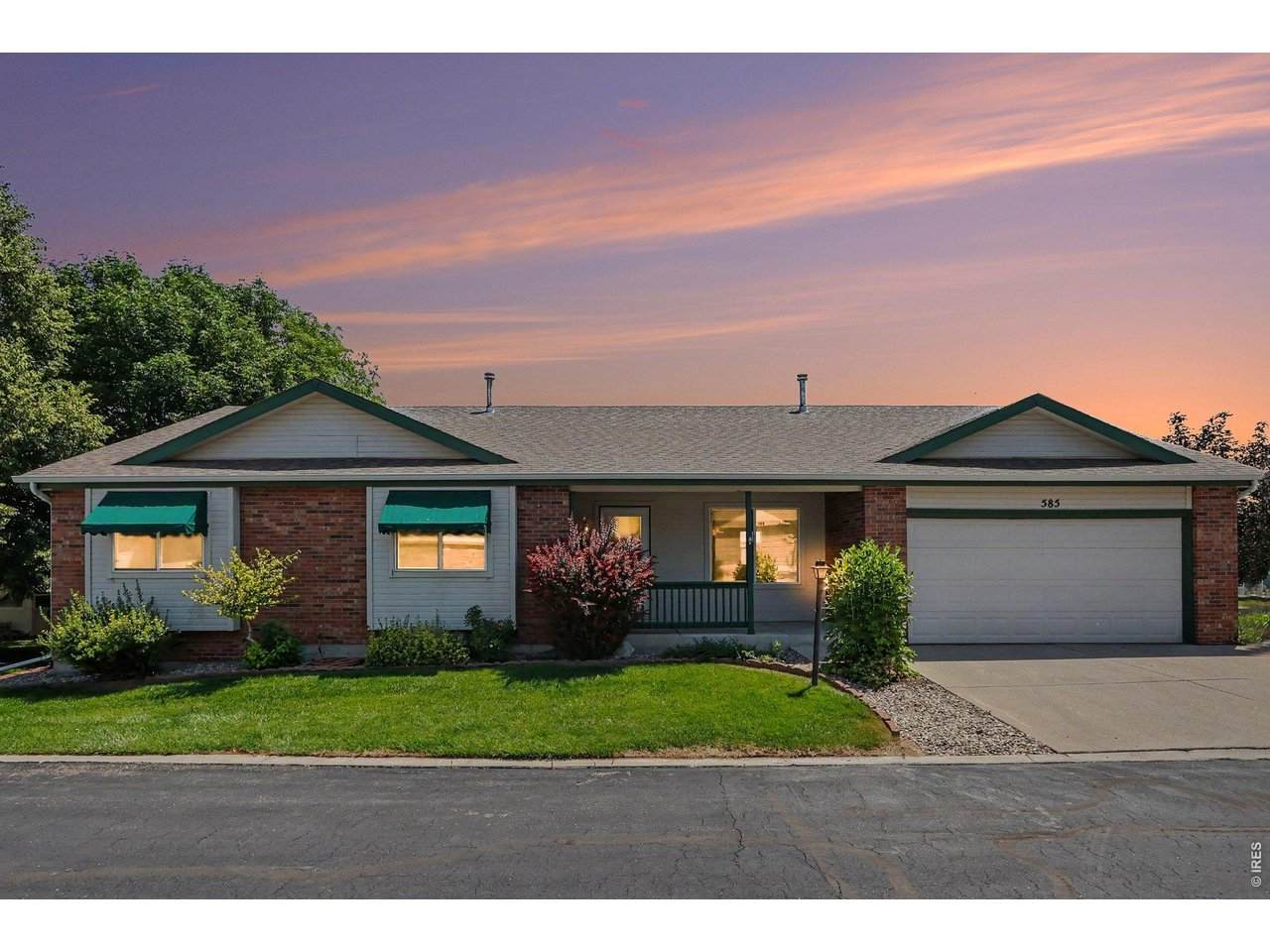 585 Radiant Dr - Photo 1