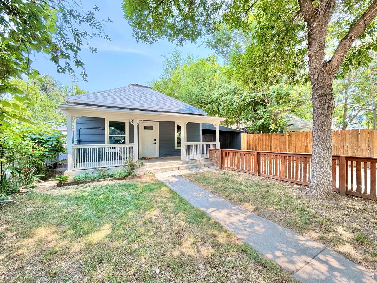 1513 4th St - Photo 1
