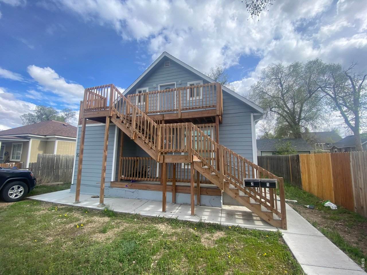 822 4th St - Photo 1