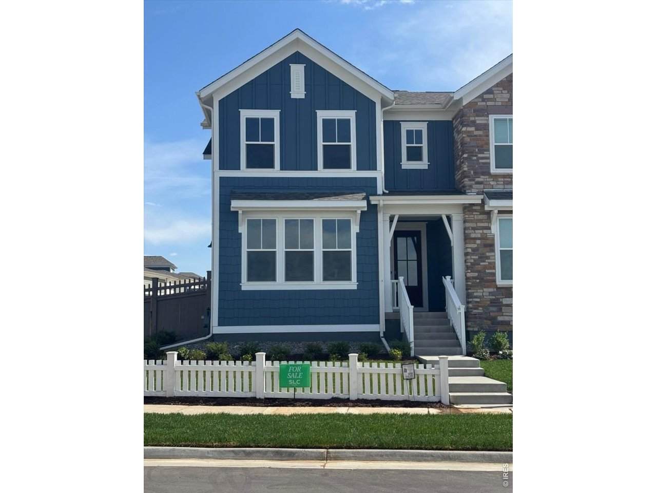 1596 Peach Ave - Photo 1