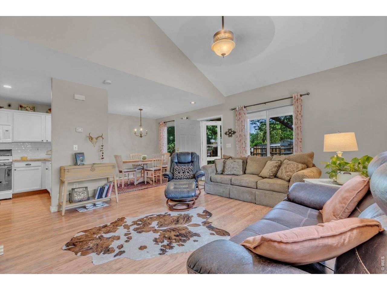 500 Lashley St - Photo 1