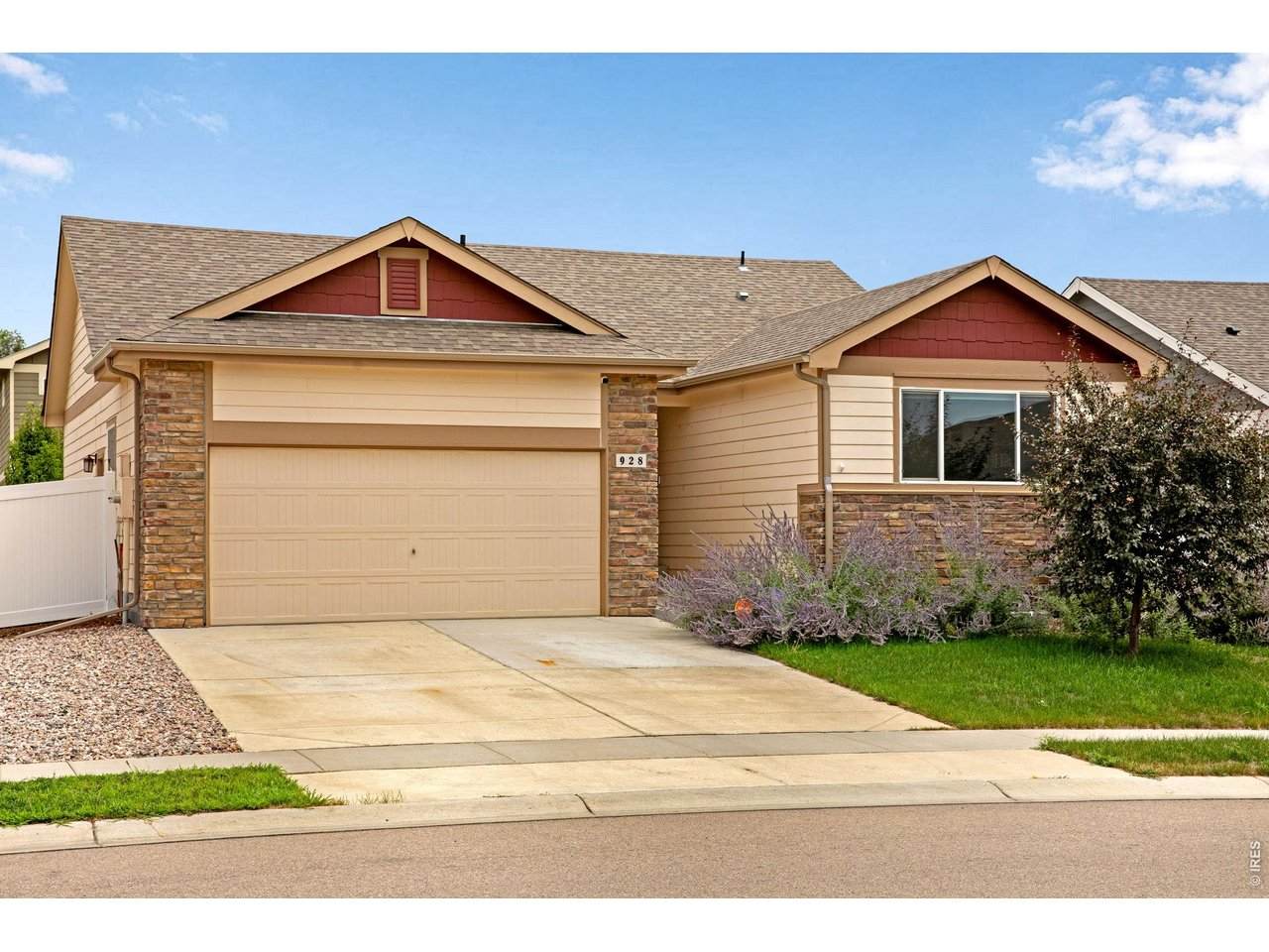 928 Barasingha St - Photo 1