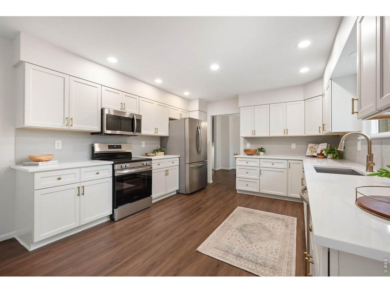 1493 Capulin Dr - Photo 1