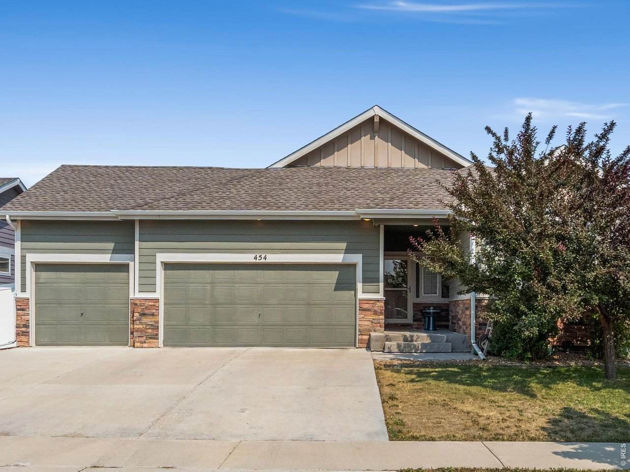 454 Mt Sherman Ave - Photo 1