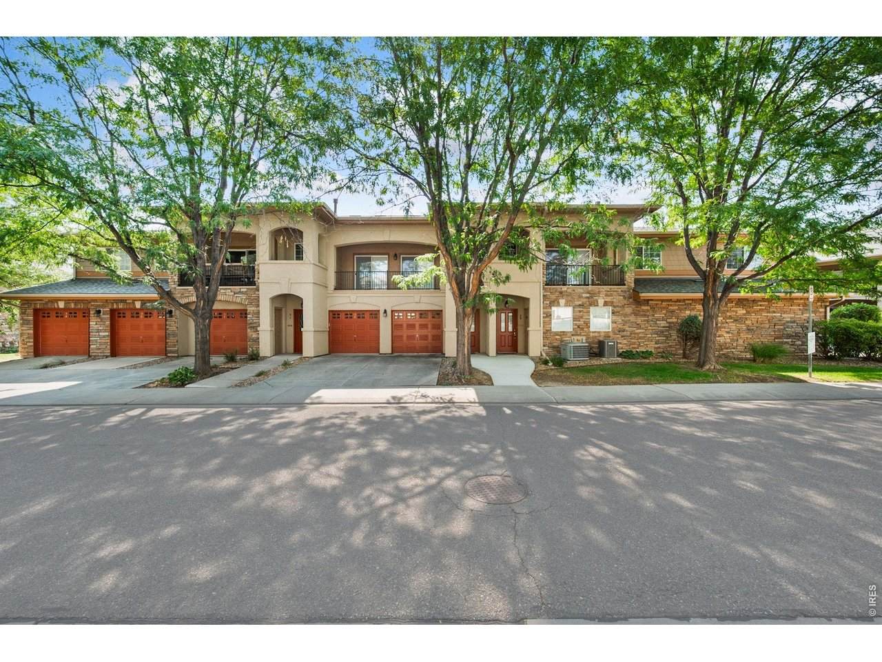1703 Whitehall Dr - Photo 1