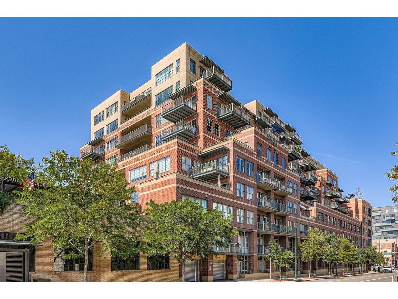 1499 Blake St - Photo 1