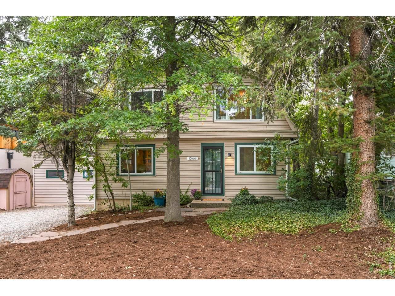 1344 6th St - Photo 1