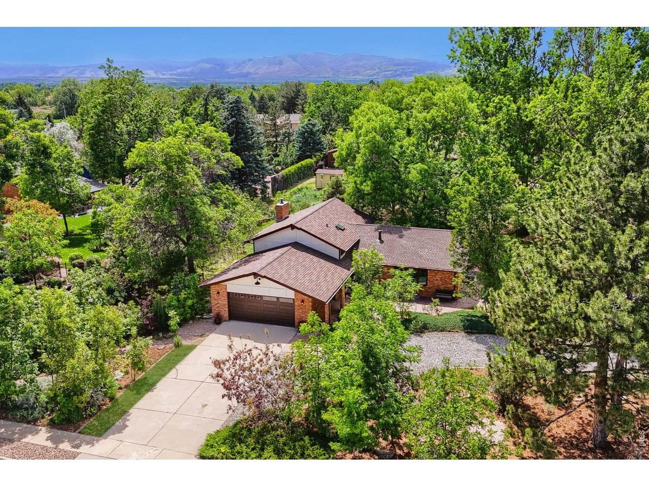 2305 Lake Park Dr - Photo 1