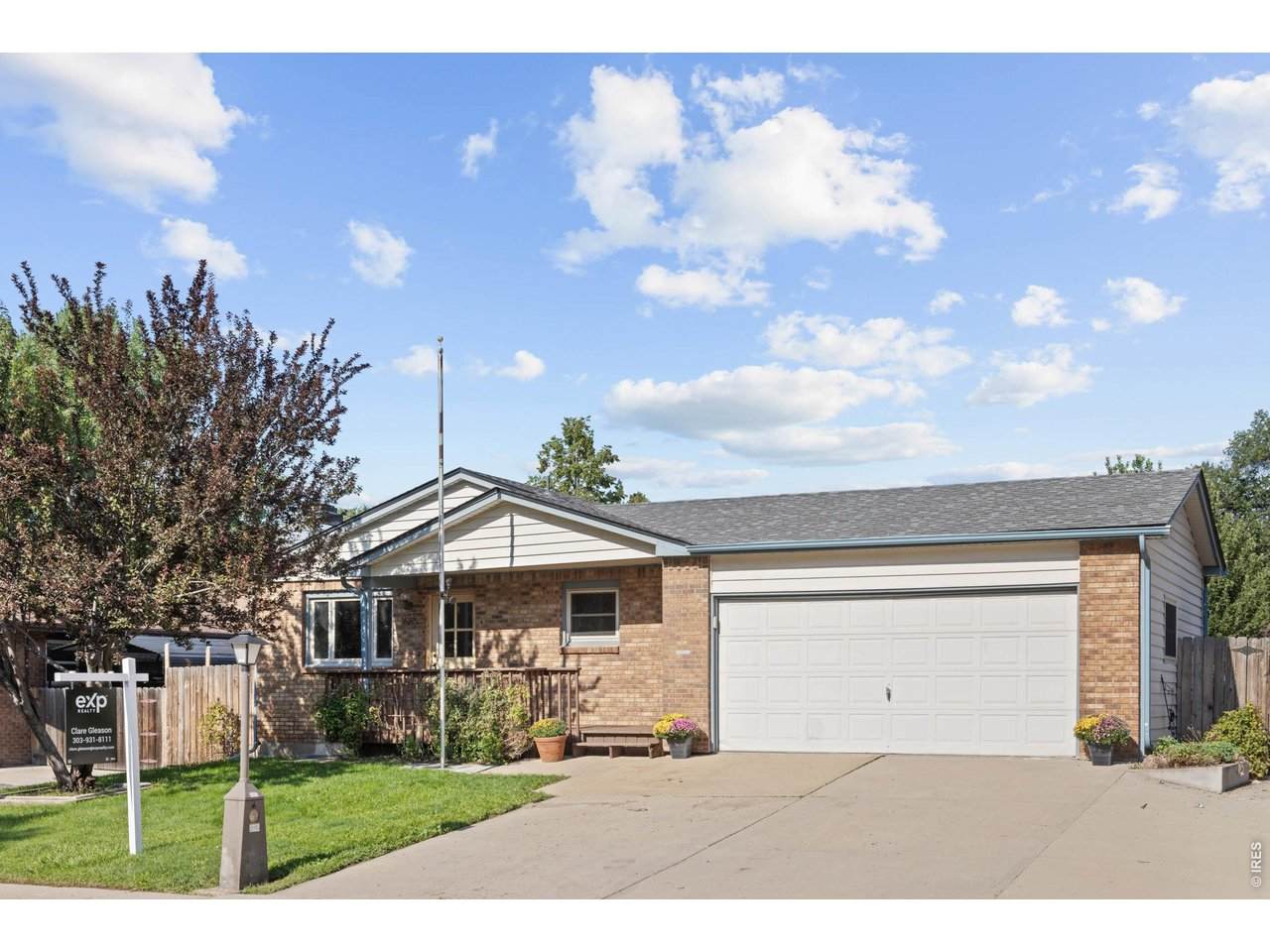 1685 Geneva Cir - Photo 1