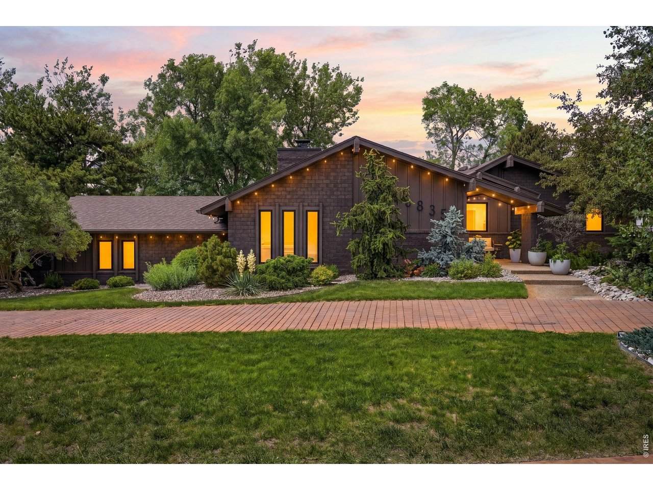 8835 Pine Cone Ln - Photo 1