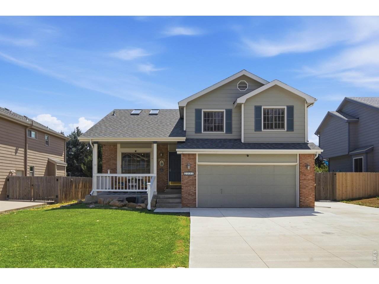 2331 Hampshire Ct - Photo 1