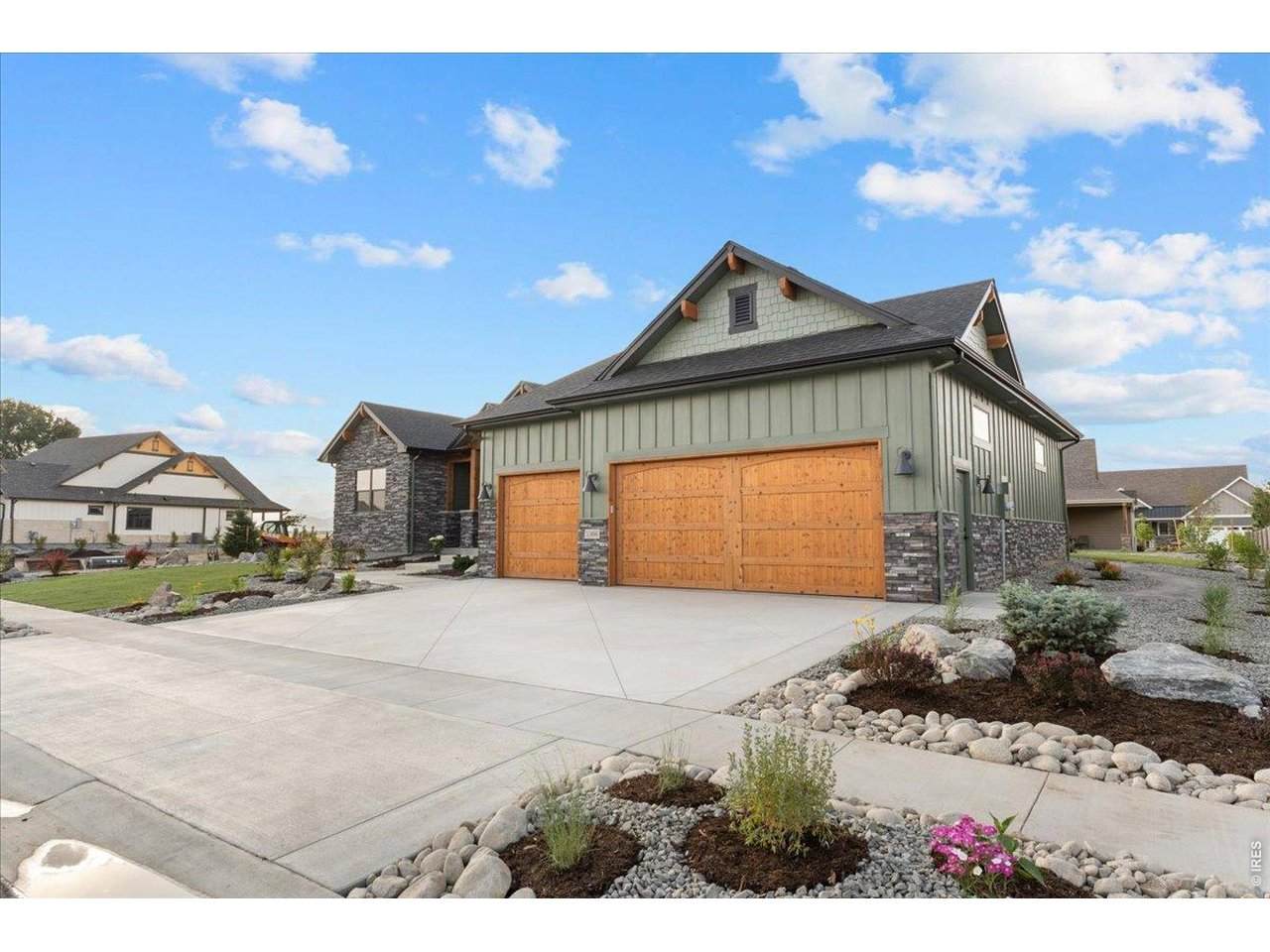 1366 Eliza Ave - Photo 1