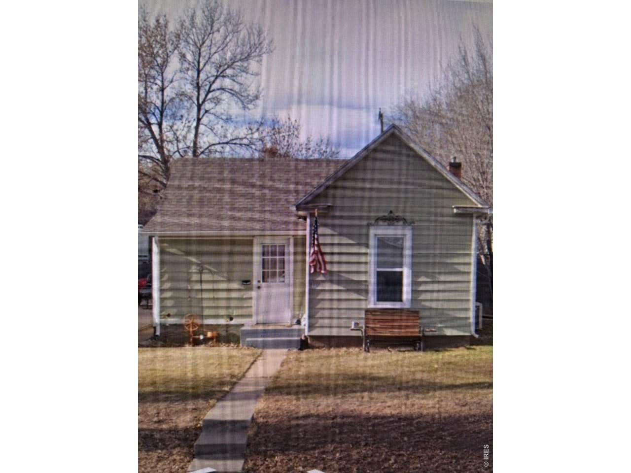 18 Greeley Ave - Photo 1