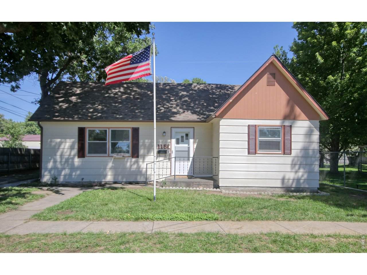115 Eaton St - Photo 1