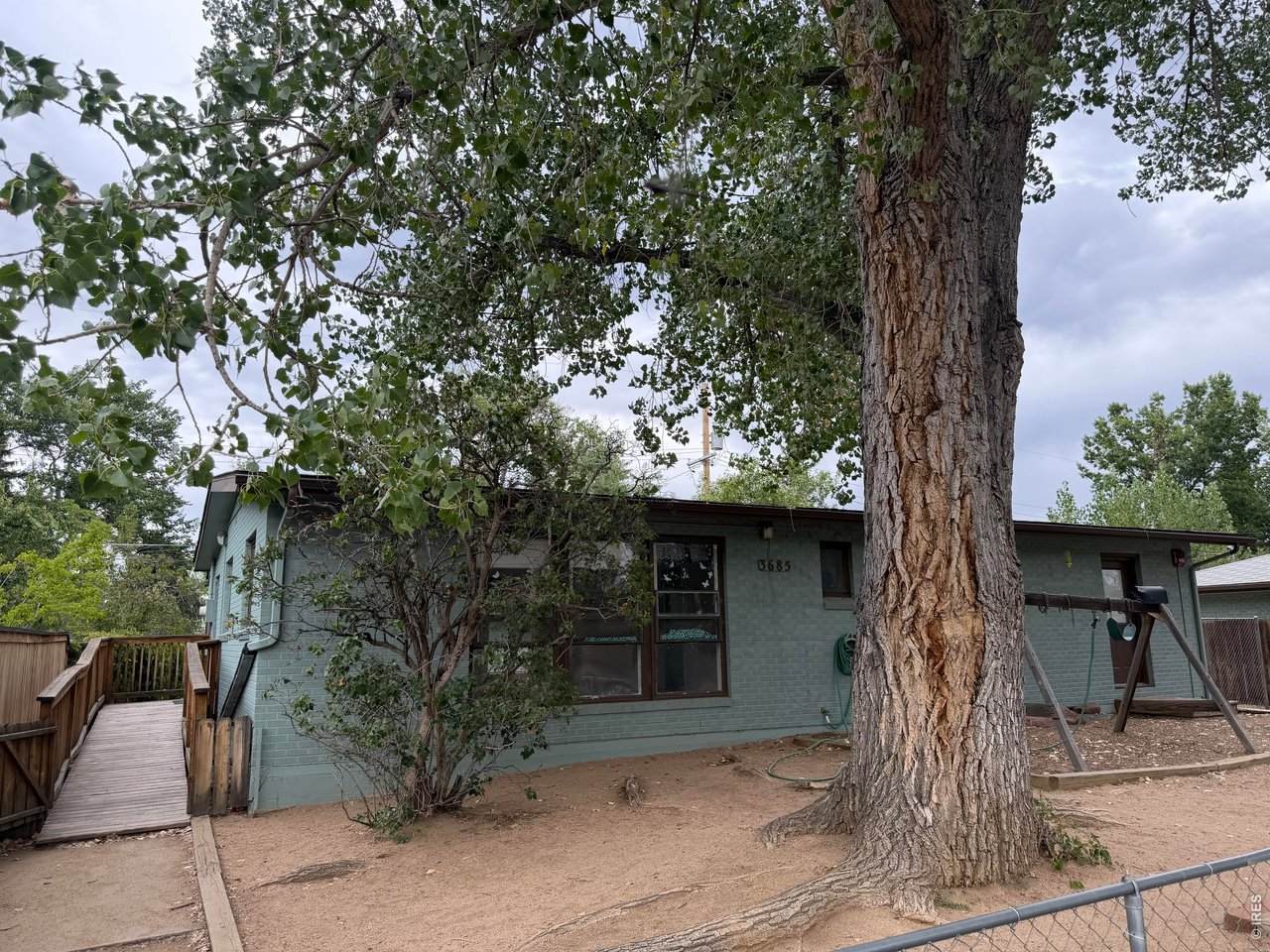3685 Martin Dr - Photo 1