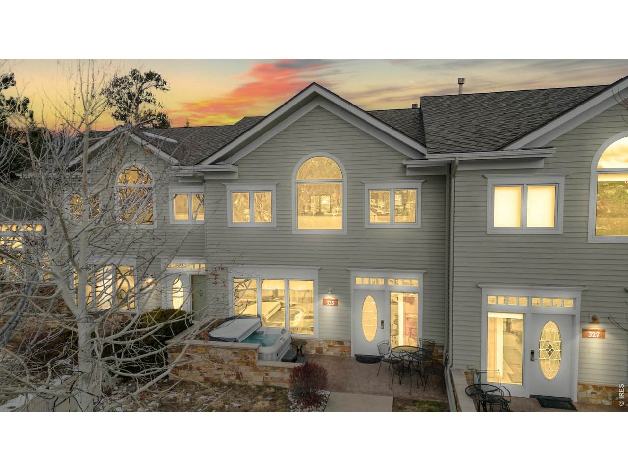 325 Overlook Ct - Photo 1