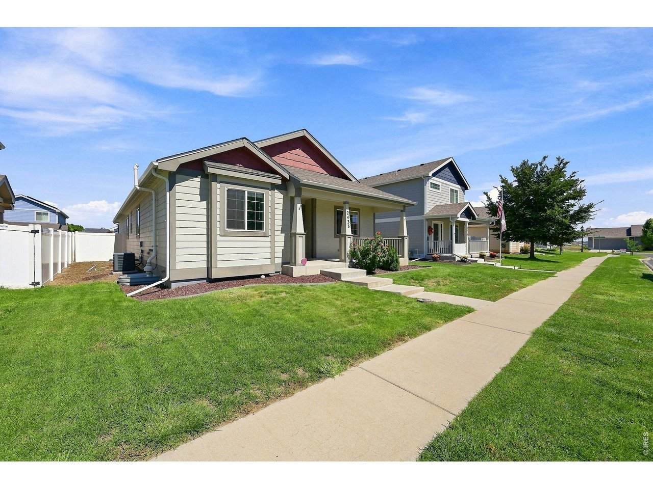 2433 Shooting Star Way - Photo 1