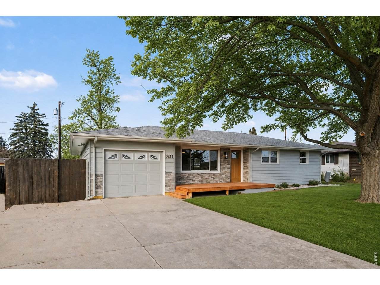 3211 Butternut Dr - Photo 1