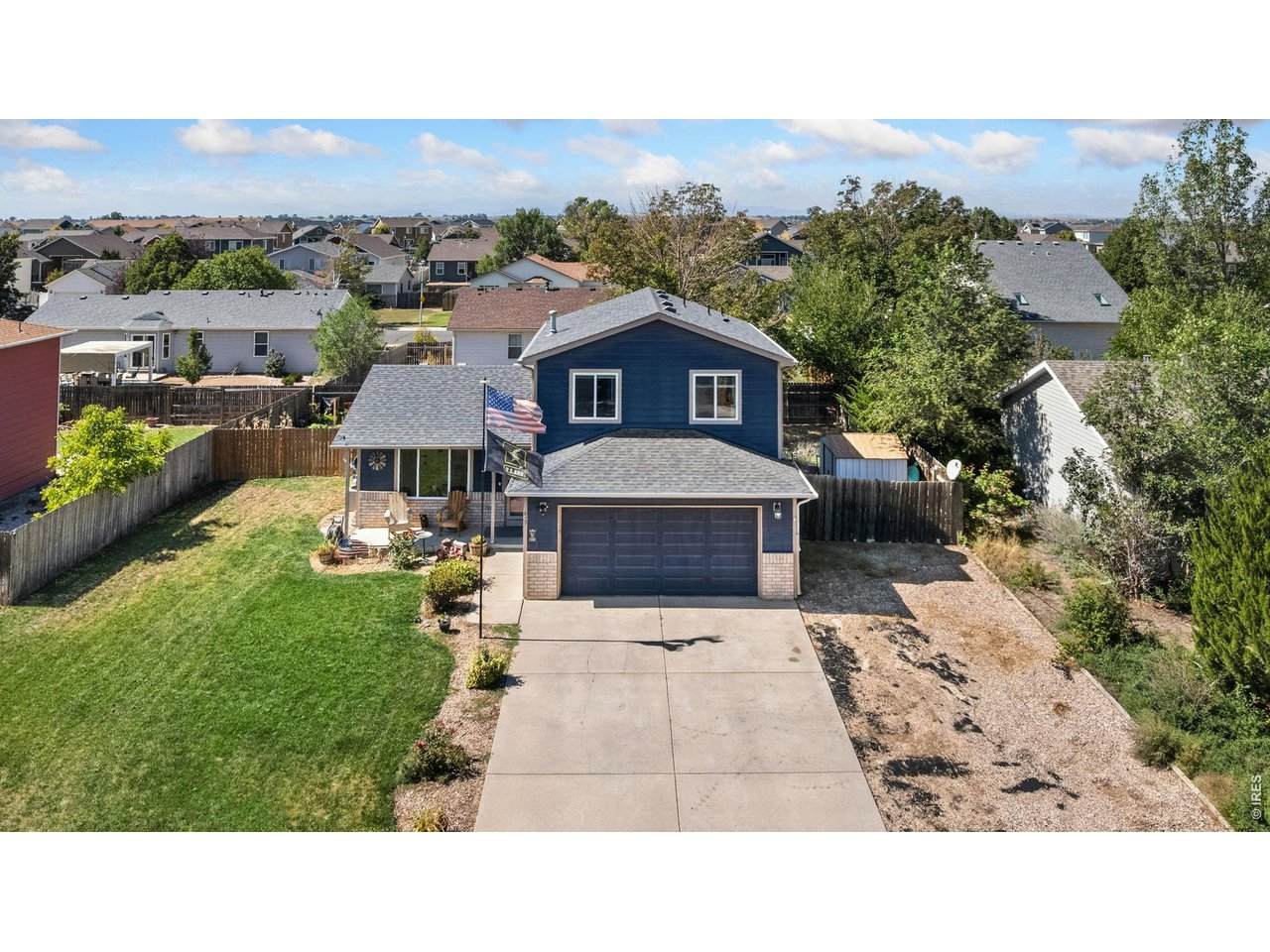 627 Ash Ave - Photo 1
