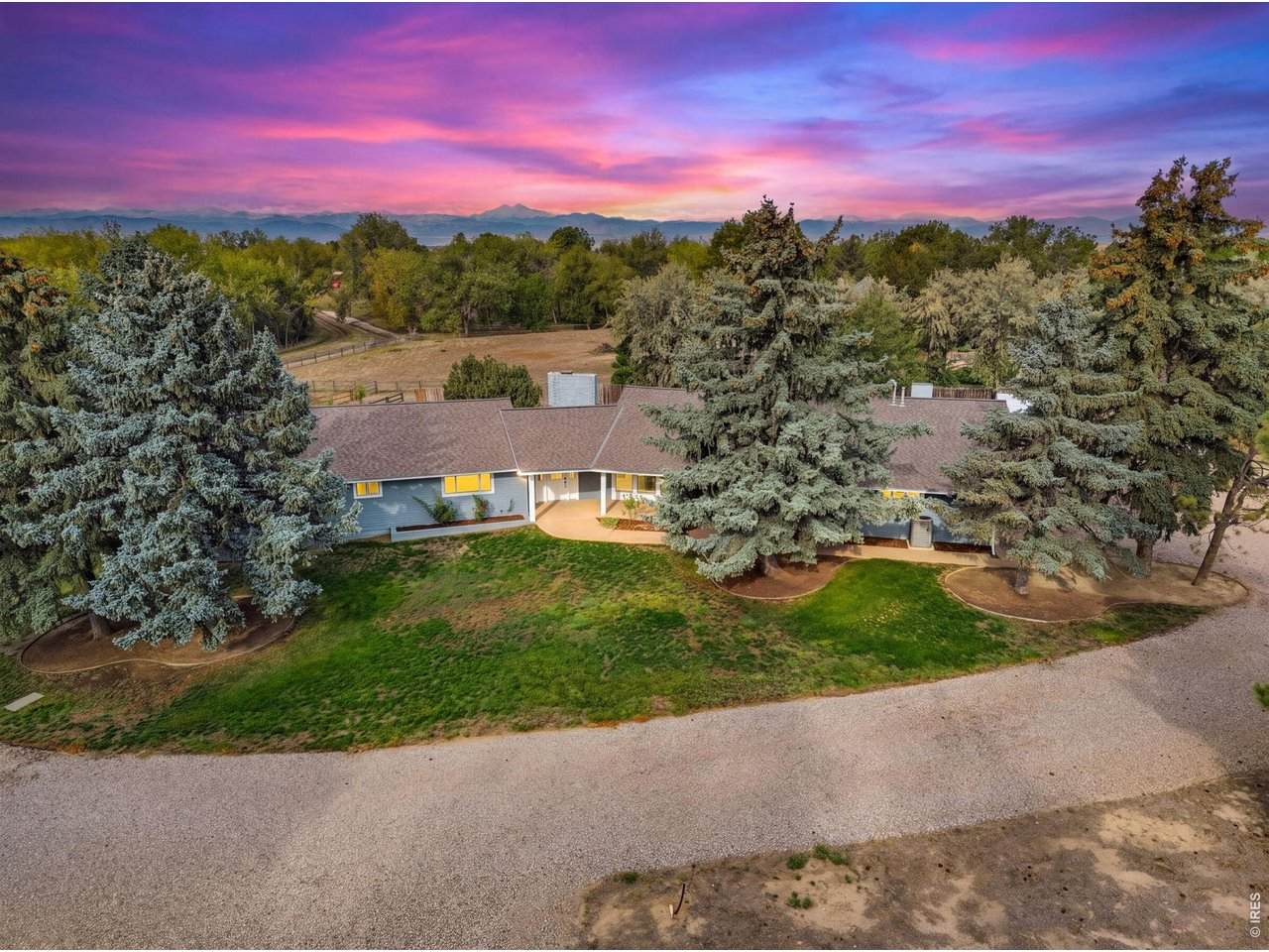 3306 Fairways Dr - Photo 1